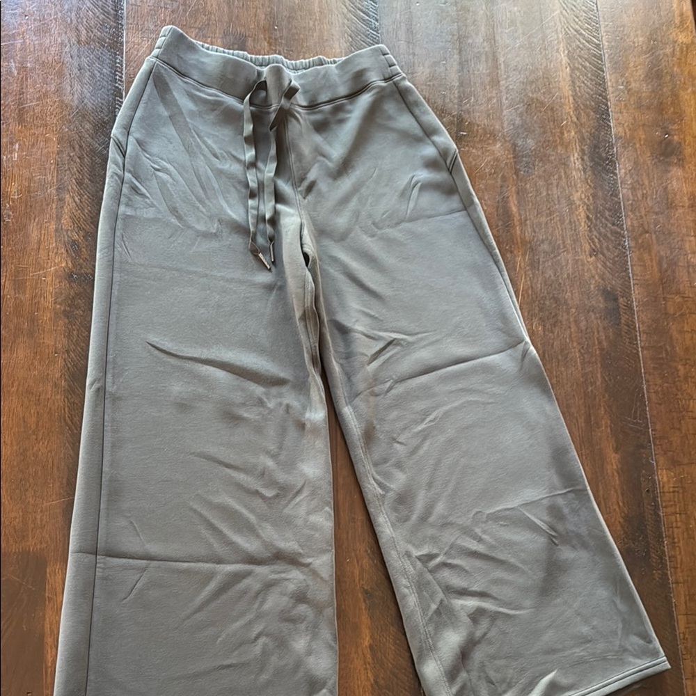 Spanx Air Essentials Wide-Leg Pants